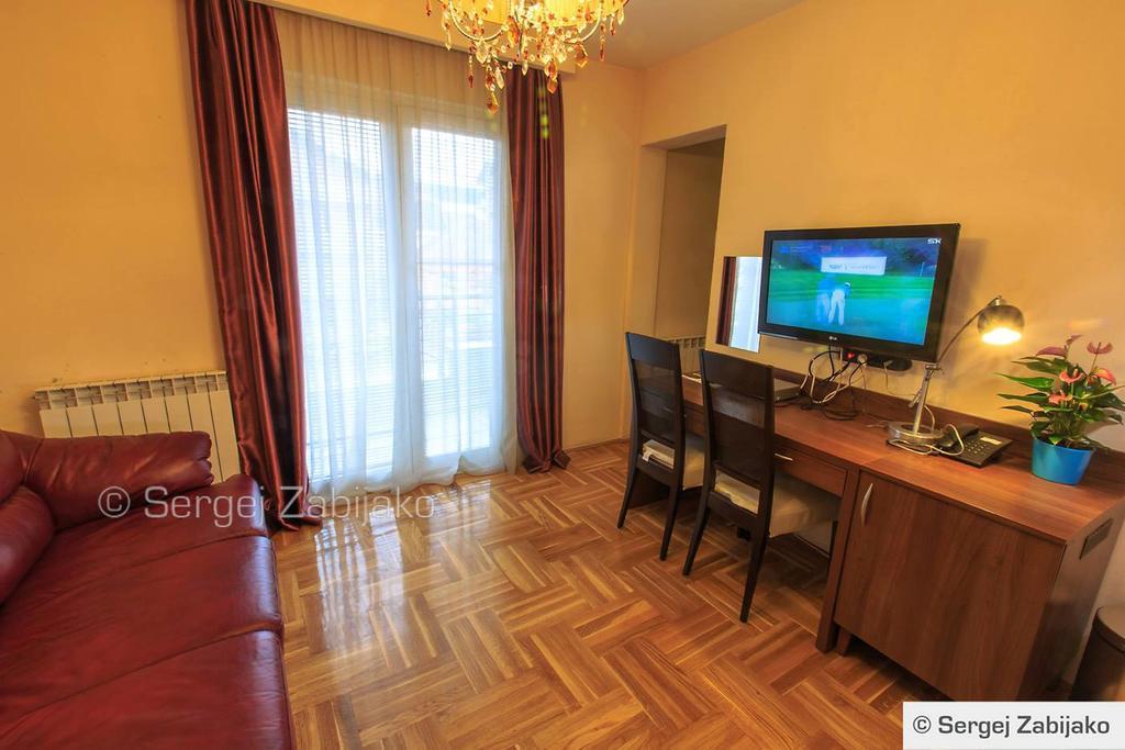Hotel M Podgorica Room photo