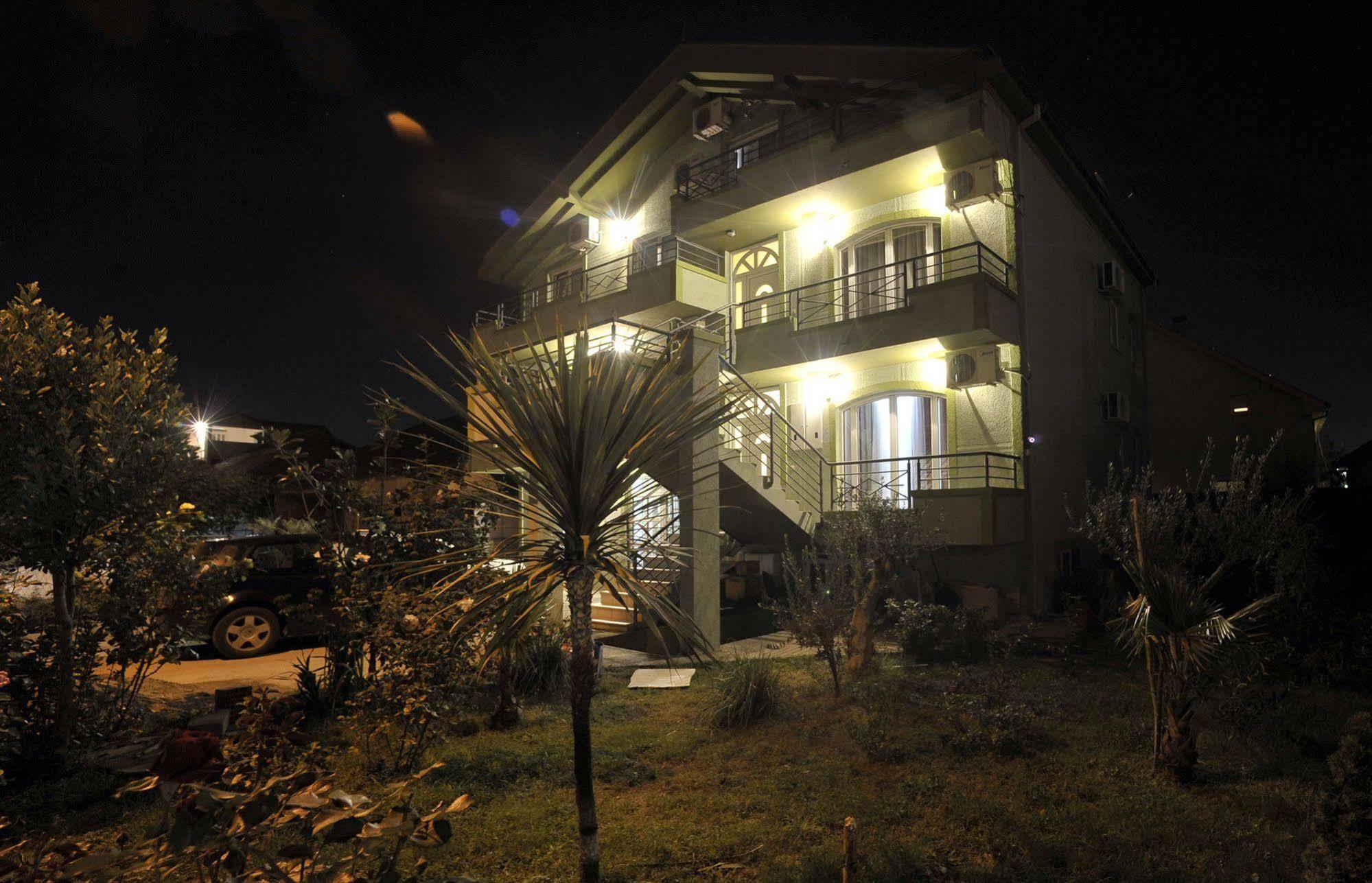 Hotel M Podgorica Exterior photo