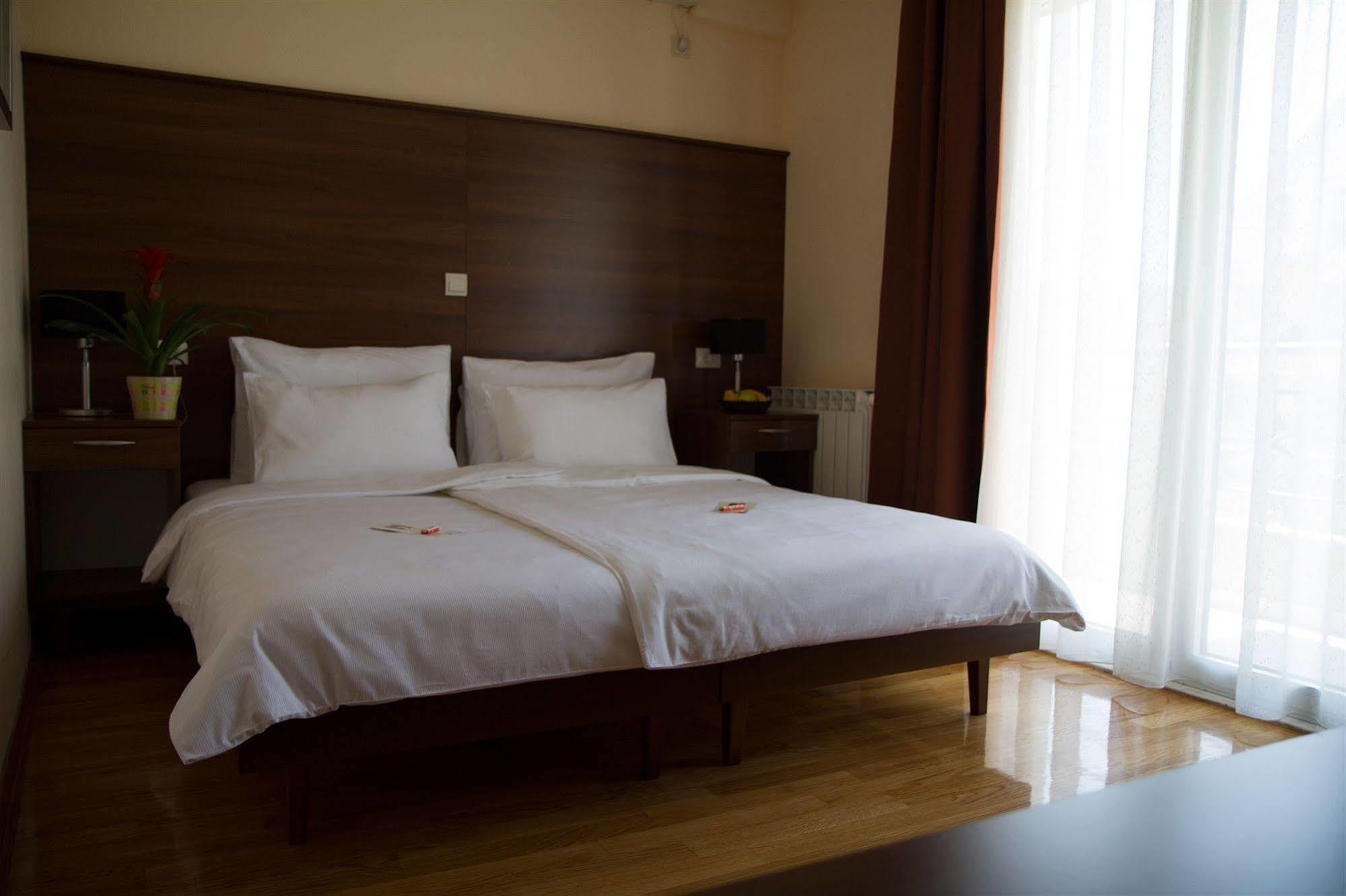 Hotel M Podgorica Exterior photo