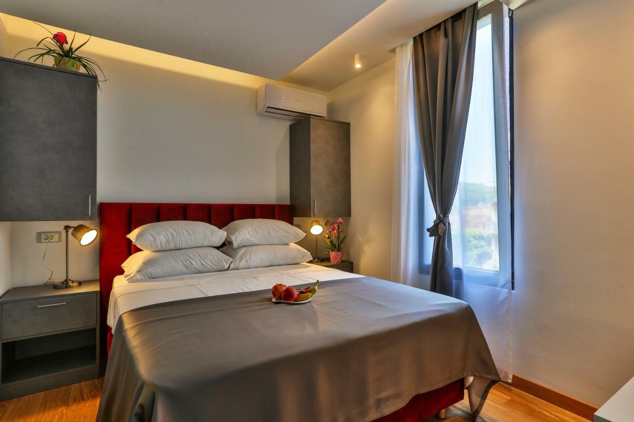 Hotel M Podgorica Exterior photo