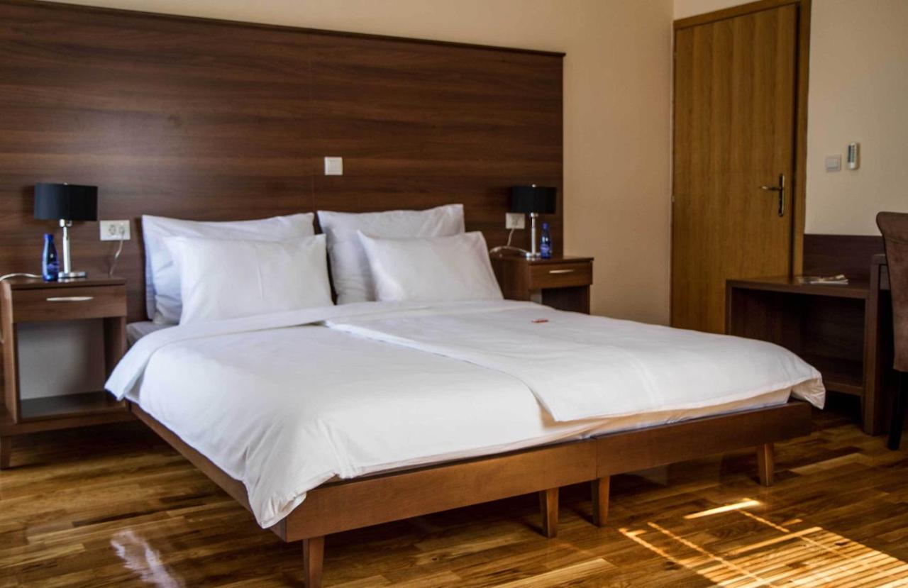 Hotel M Podgorica Room photo